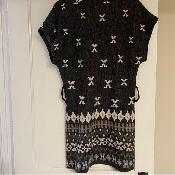 Papillon cowl neck geometric black gray white sweater dress size Medium - Picture 7 of 9